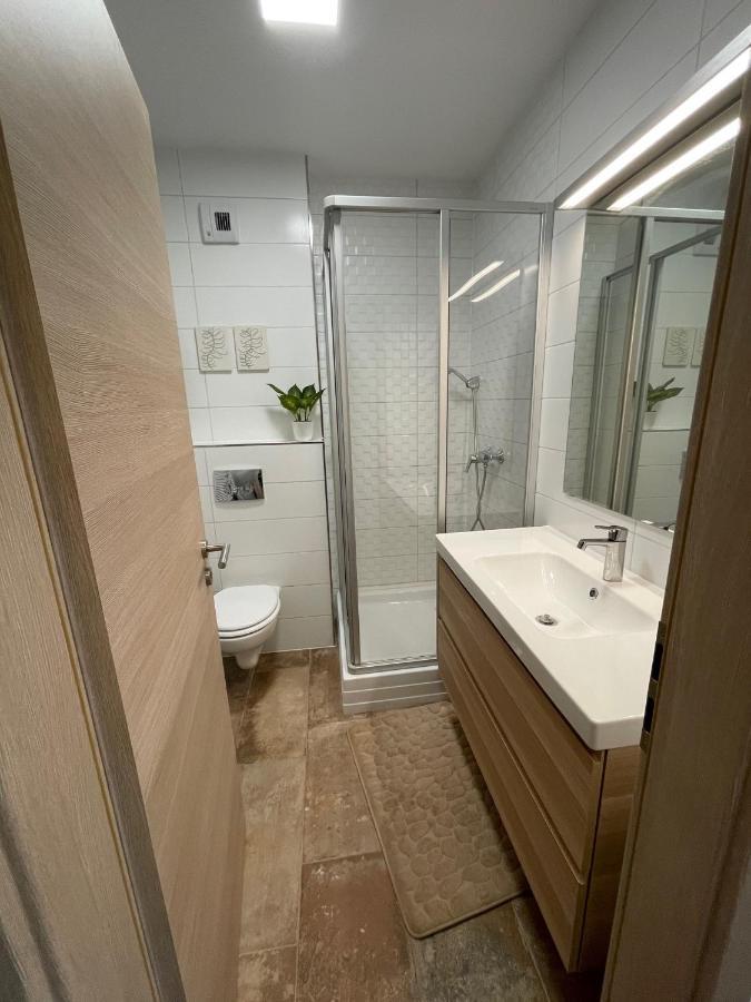 Bardo Apartman Balatonlelle Buitenkant foto