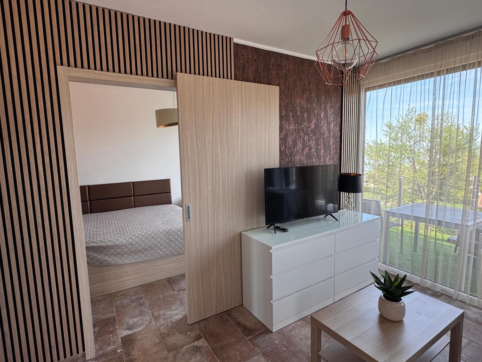 Bardo Apartman Balatonlelle Buitenkant foto
