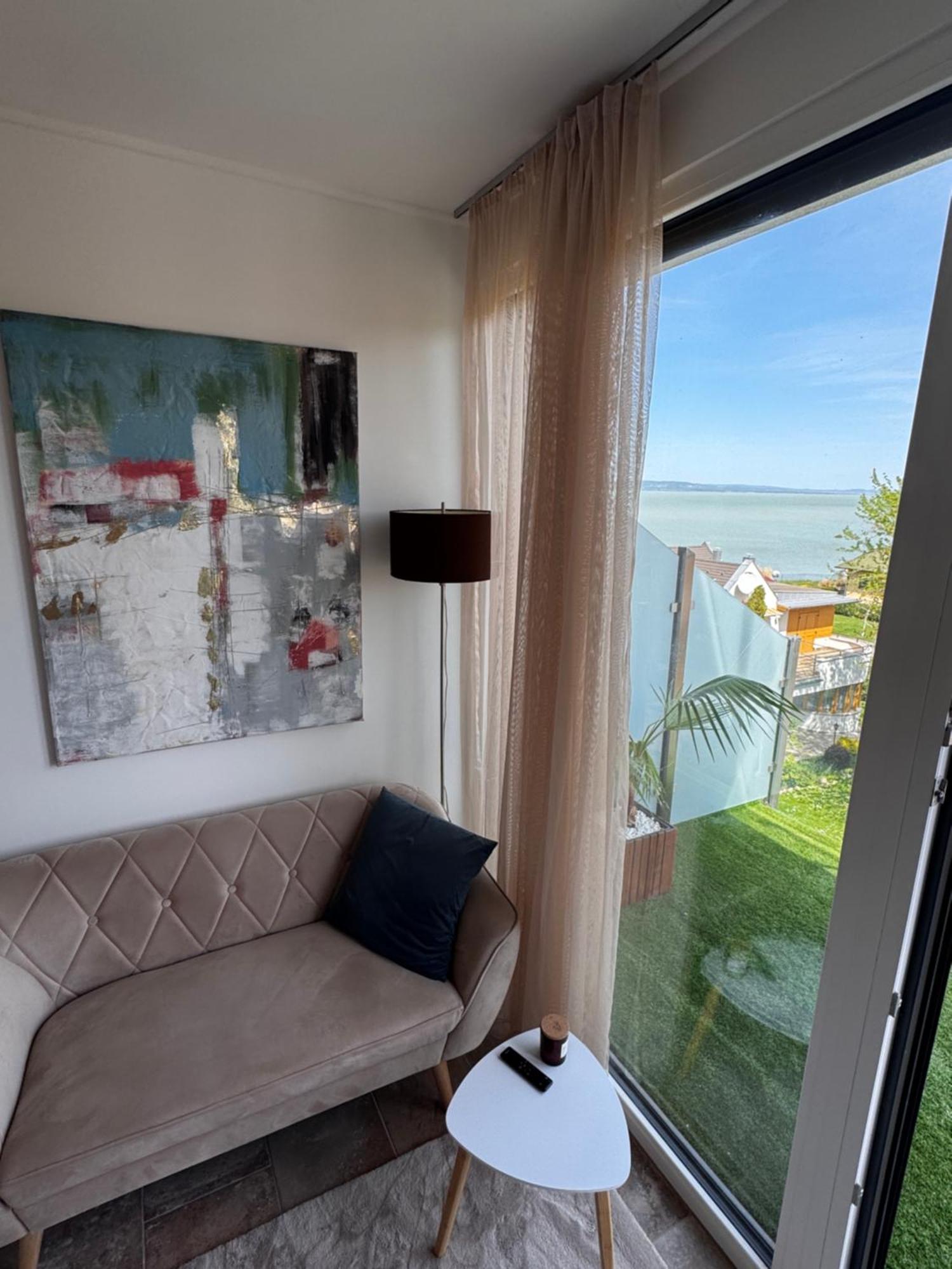 Bardo Apartman Balatonlelle Buitenkant foto